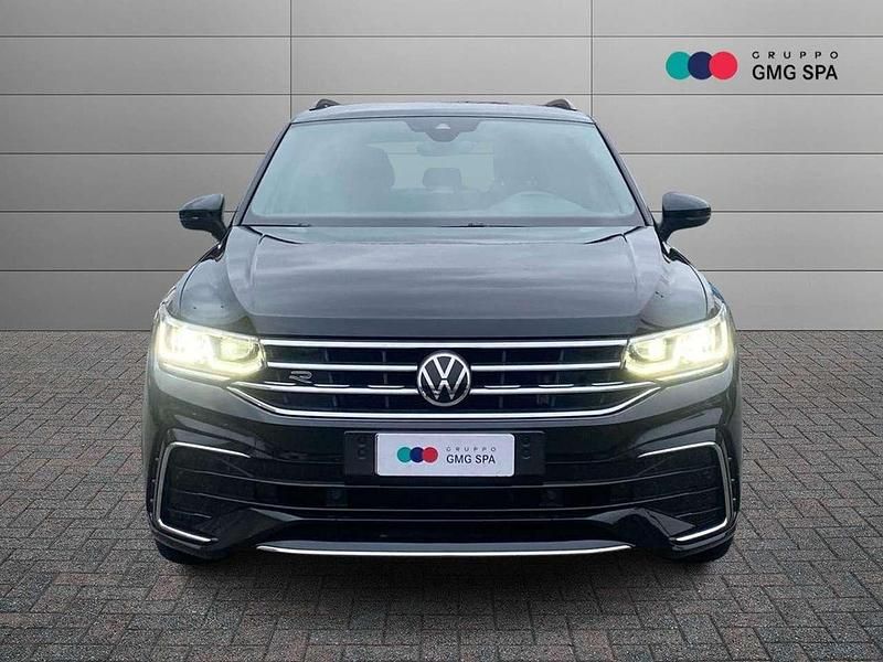 Usata VW Tiguan R-line 150 CV (110 kW) 2021 Nero SUV