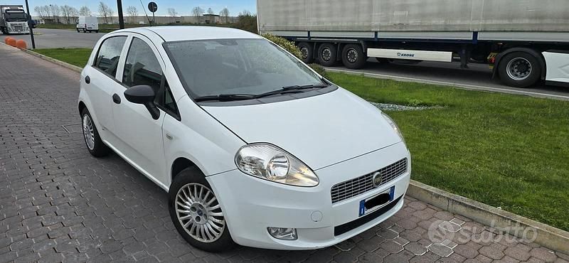 Usata Fiat Grande Punto 2007 Bianco Utilitaria