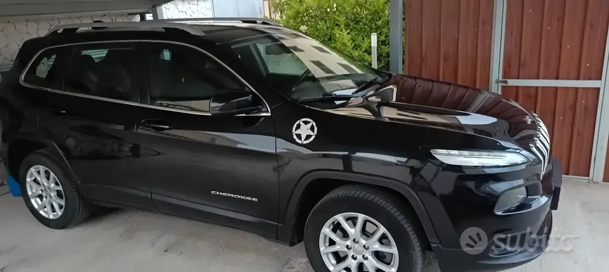 Usata Jeep Cherokee 140 CV (102 kW) 2016 Nero SUV