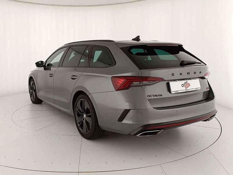 Usata Skoda Octavia RS 200 CV (147 kW) 2023 Grigio graphite metallizzato Station wagon
