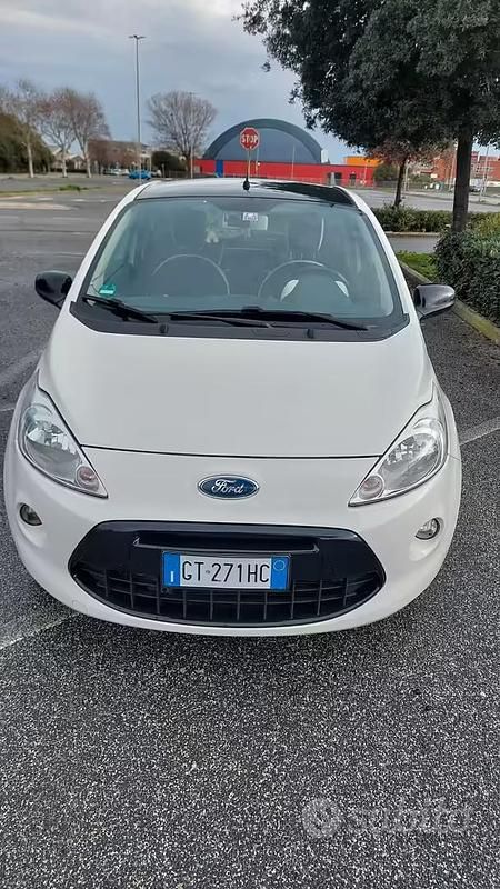 Usata Ford Ka 69 CV (50 kW) 2016 Bianco Berlina