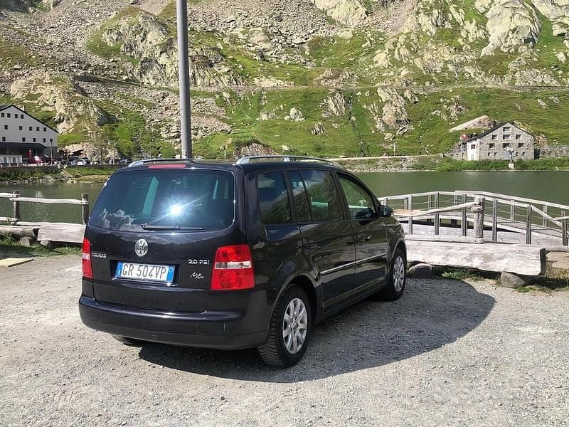 Usata VW Touran 150 CV (110 kW) 2004 Nero Monovolume