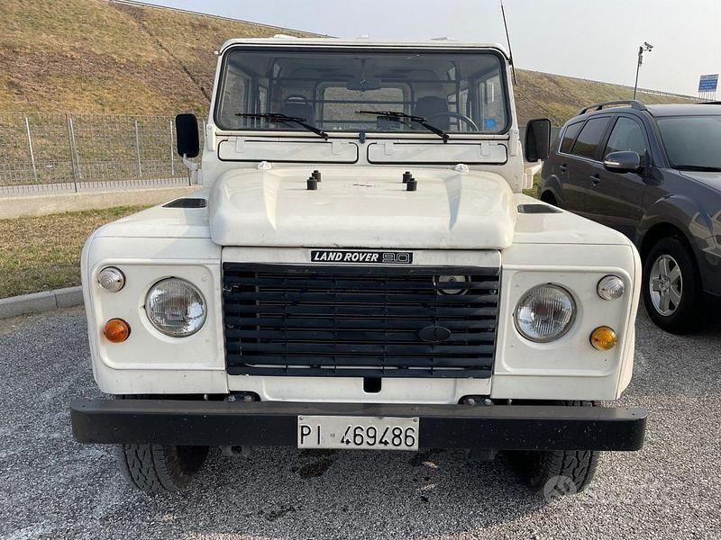 Usata Land Rover Defender 85 CV (62 kW) 1988 Bianco SUV