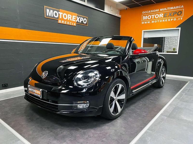 Usata VW Beetle Cabriolet CLUB 105 CV (77 kW) 2015 Nero Cabrio