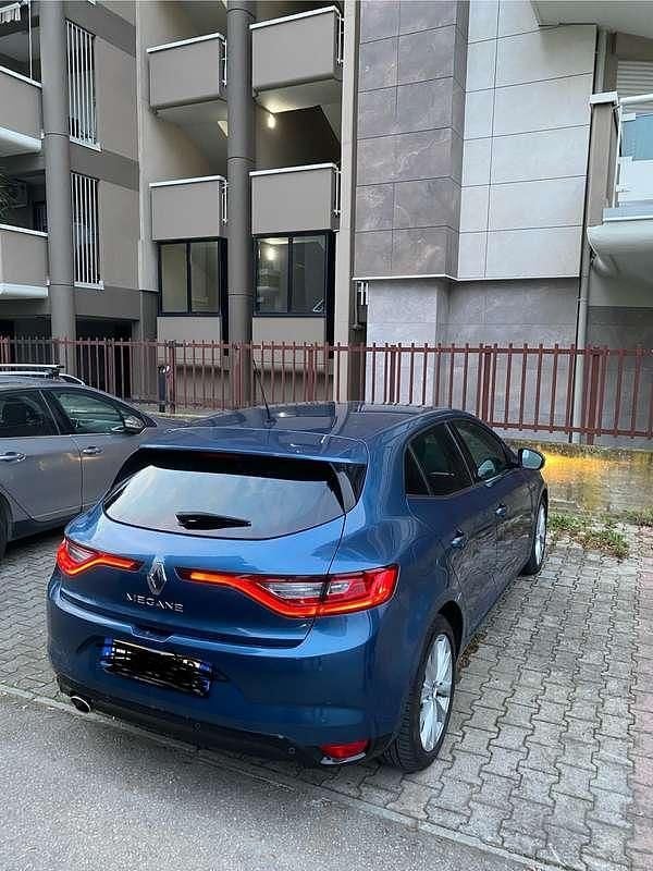 Usata Renault Mégane IV Business 110 CV (80 kW) 2017 Berlina