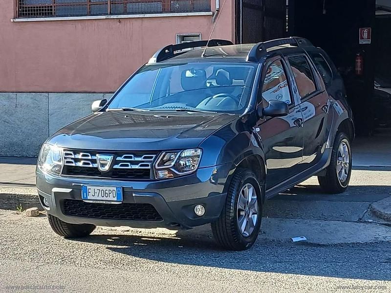 Usata Dacia Duster 114 CV (83 kW) 2017 Grigio SUV
