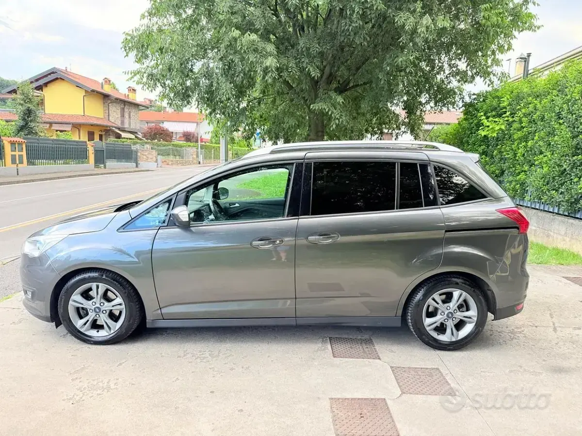 Usata Ford C-MAX 150 CV (110 kW) 2017 Grigio Monovolume