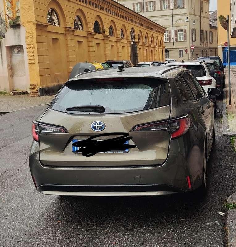 Usata 2020 Toyota Corolla Business Edition Station wagon | 14.000 € (Super prezzo) - Immagine 1/4