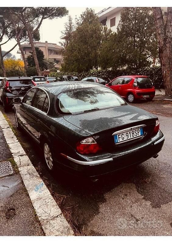 Usata Jaguar S-Type S 238 CV (175 kW) 2004 Verde Berlina