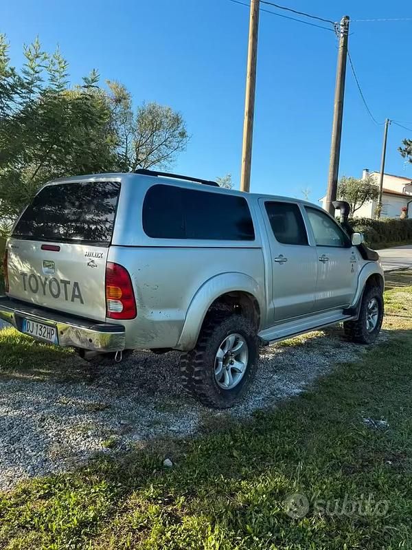 Usata Toyota HiLux 2007 Grigio Pick-up