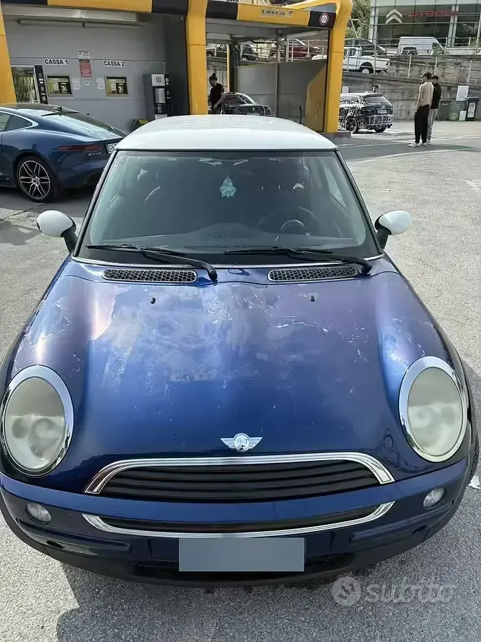 Begagnad Mini ONE 90 HK (66 kW) 2002 Blå Halvkombi