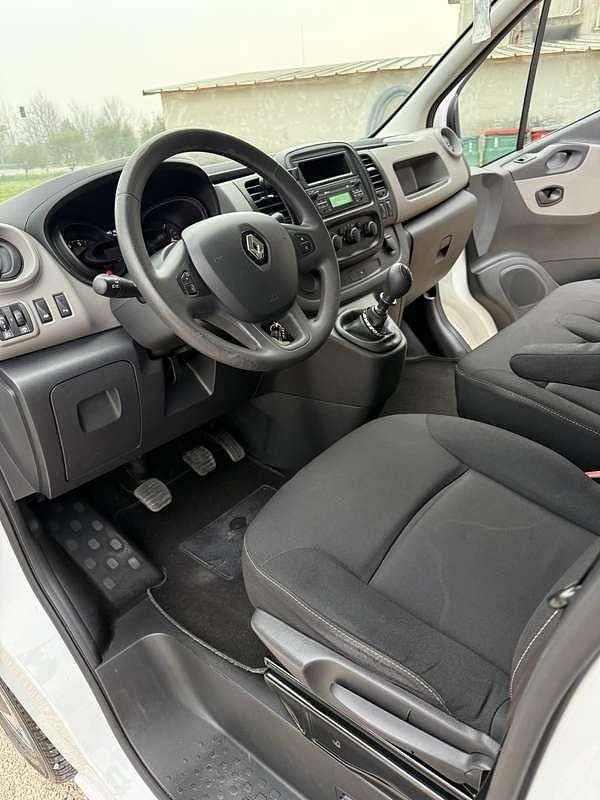 Usata Renault Trafic 116 CV (85 kW) 2016 Monovolume