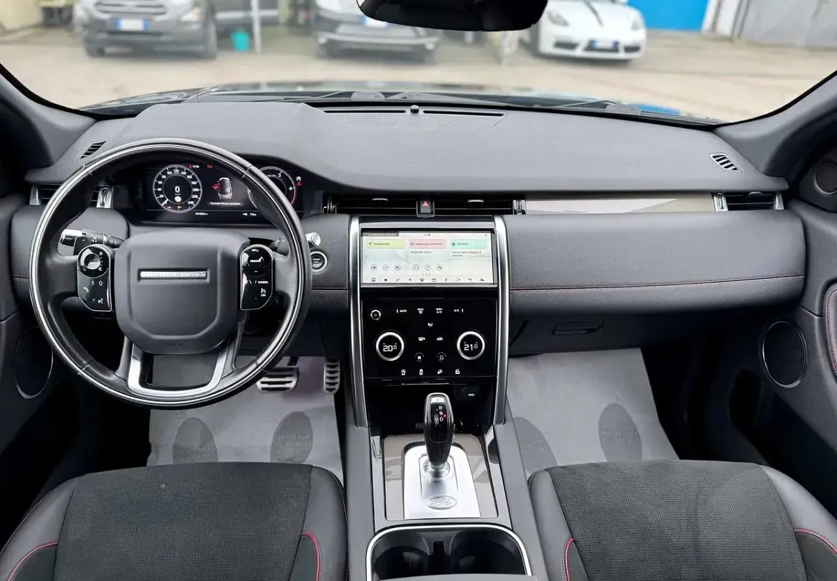 Usata Land Rover Discovery 5 SE Dynamic 179 CV (131 kW) 2020 Blu/azzurro SUV