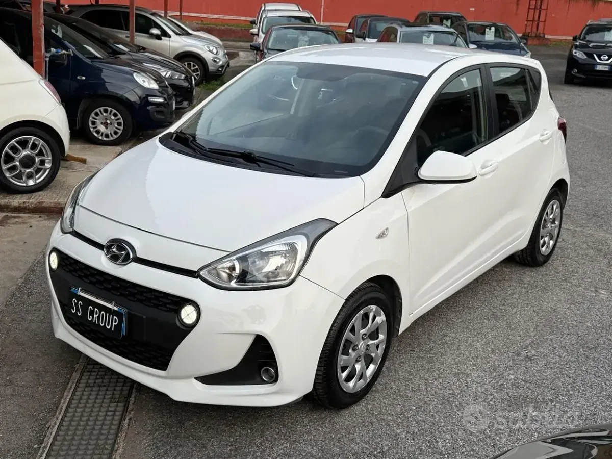 Usata Hyundai i10 69 CV (50 kW) 2016 Bianco Utilitaria