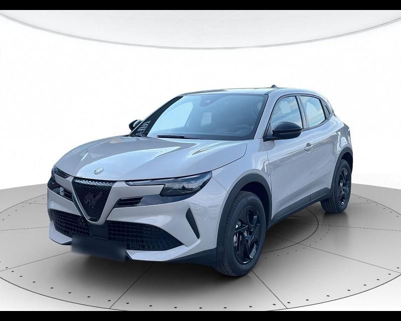 Nuova Alfa Romeo Junior 145 CV (106 kW) 2025 Avorio galleria SUV