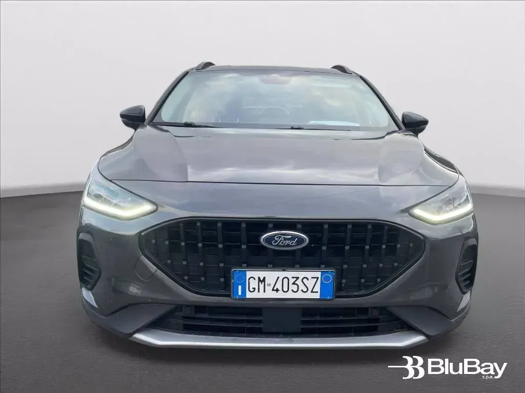 Begagnad Ford Focus ST-Line 125 HK (91 kW) 2023 Grå Sedan