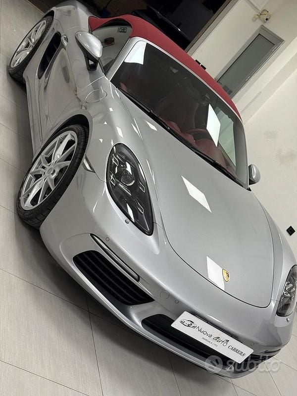 Usata Porsche 718 Boxster 300 CV (220 kW) 2020 Grigio Cabrio