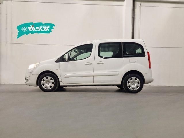 Gebraucht Peugeot Partner 112 PS (82 kW) 2011 Weiß Van / Kleinbus