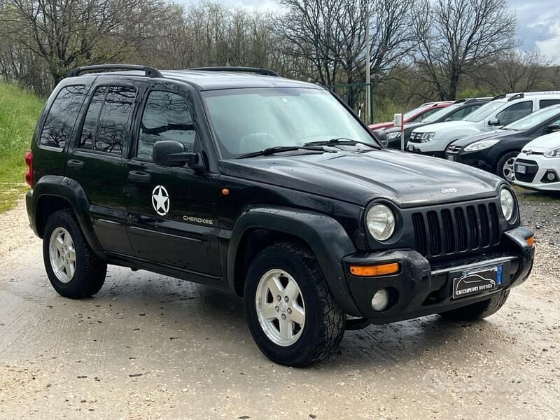 Usata Jeep Cherokee Limited 150 CV (110 kW) 2004 Nero SUV