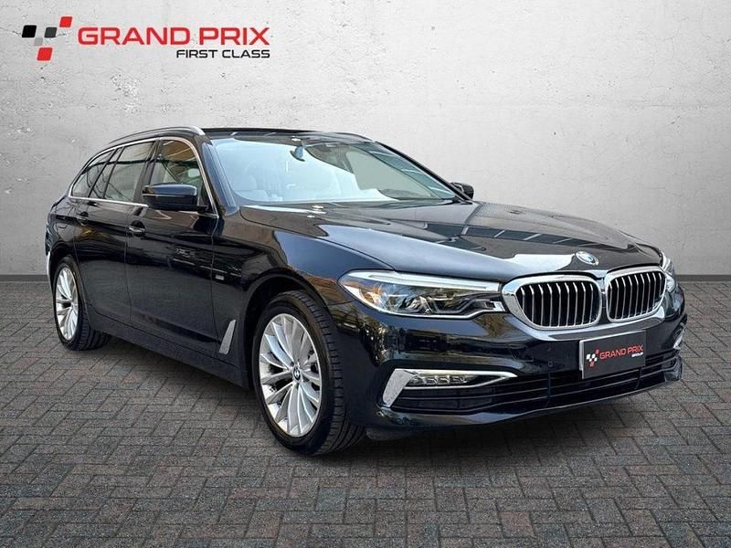 Usata BMW 520 Luxury Line 190 CV (139 kW) 2019 Nero Station wagon