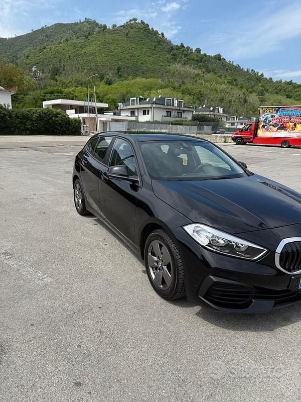 Usata BMW 116 Advantage 116 CV (85 kW) 2020 Nero Utilitaria