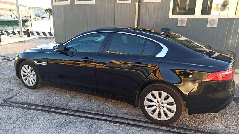 Usata Jaguar XE Prestige 163 CV (119 kW) 2019 Berlina