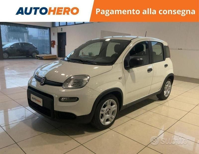 Bianco Usata 2024 Fiat Panda S Tre volumi | 12.799 € (Buon prezzo) - Immagine 1/2