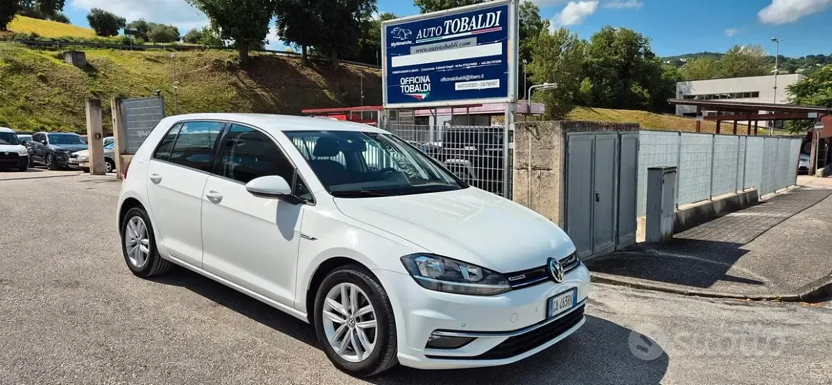 Usata VW Golf VIII Business 131 CV (96 kW) 2020 Bianco Berlina
