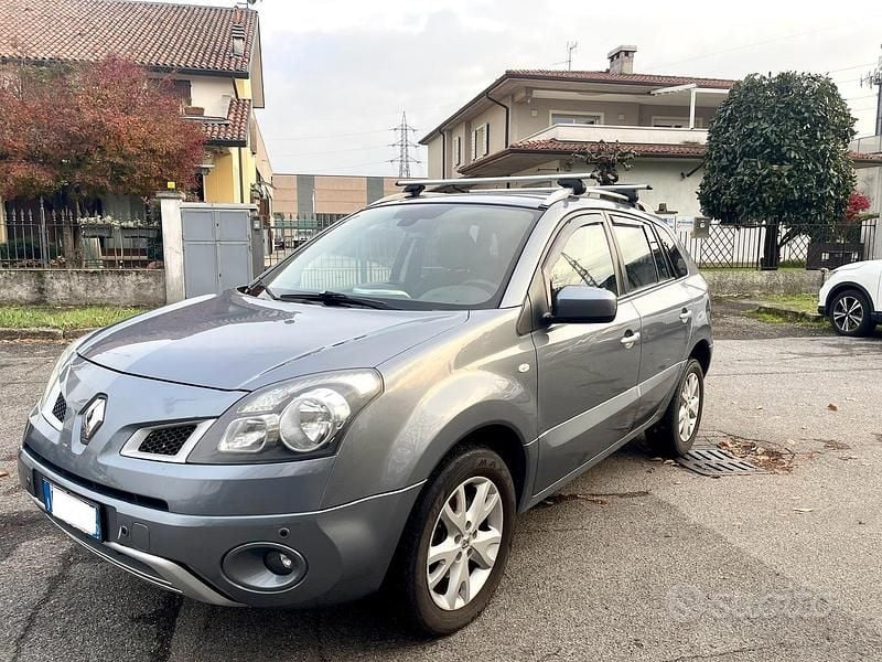 Usata Renault Koleos Dynamique 150 CV (110 kW) 2009 Grigio SUV