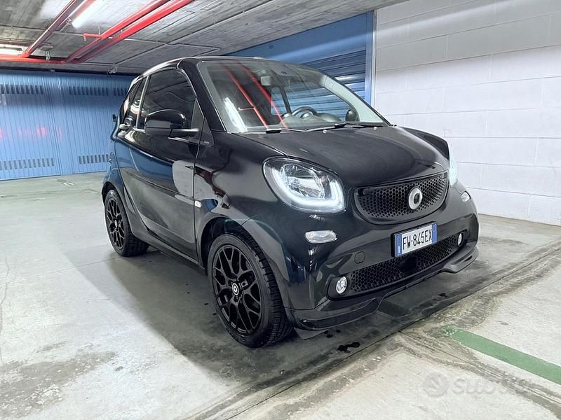 Usata Smart ForTwo Cabrio Superpassion 71 CV (52 kW) 2019 Nero Cabrio