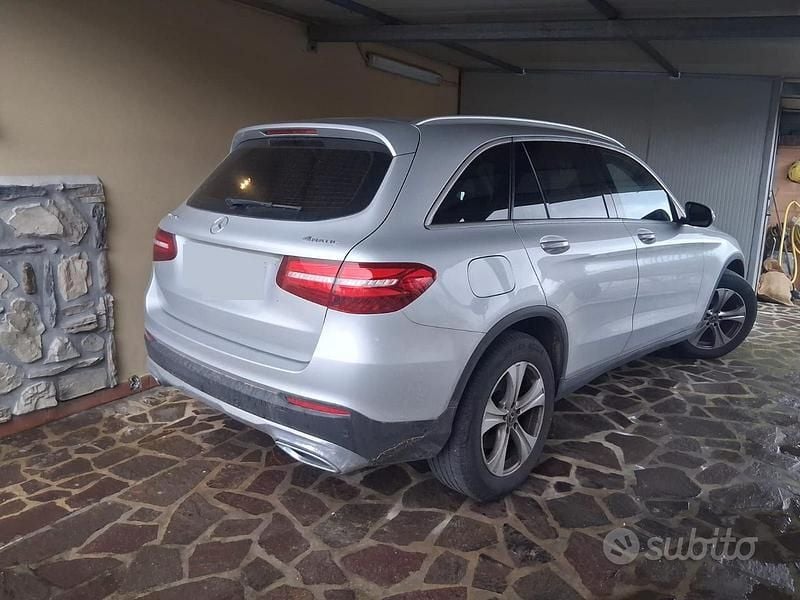 Usata Mercedes 320 150 CV (110 kW) 2019 Grigio Berlina