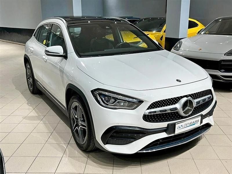 Bianco Usata 2021 Mercedes GLA200 Premium SUV | 29.900 € (Buon prezzo) - Immagine 1/4