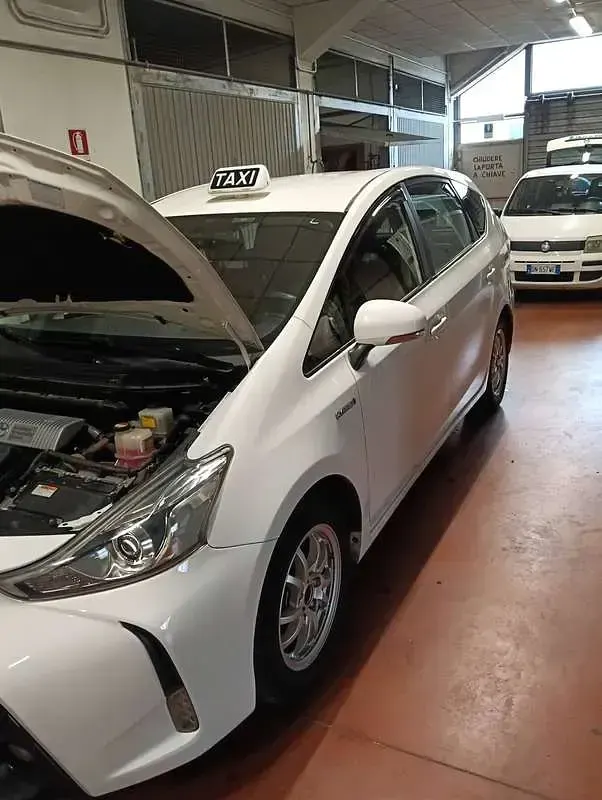 Usata Toyota Prius+ Active 99 CV (72 kW) 2015 Bianco Monovolume