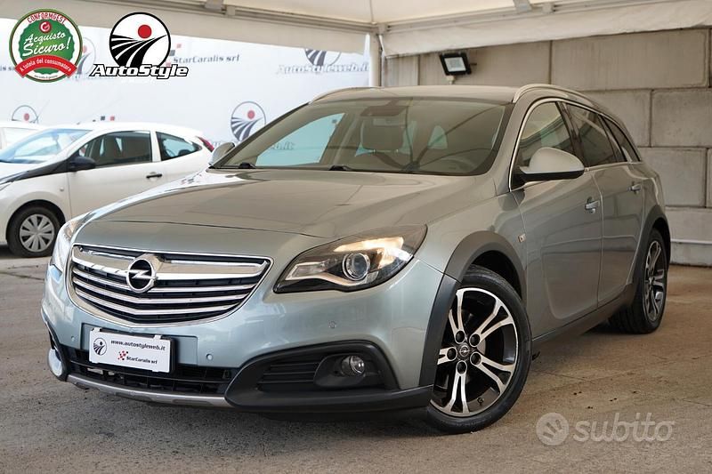 Grigio Usata 2015 Opel Insignia Cosmo Station wagon | 9400 € (Cara) - Immagine 1/4
