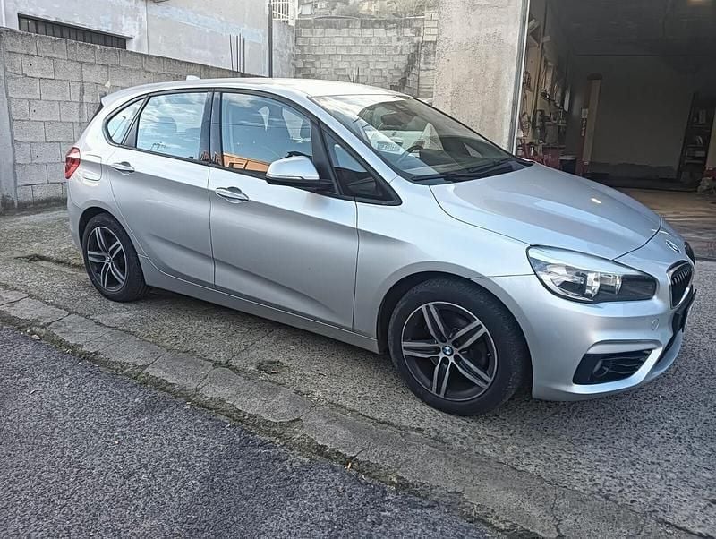 Usata BMW 218 Active Tourer Luxury Line 149 CV (109 kW) 2014 Grigio Monovolume