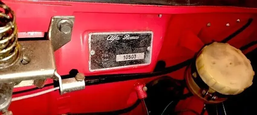 Usata Alfa Romeo Spider 101 CV (74 kW) 1967 Rosso Cabrio
