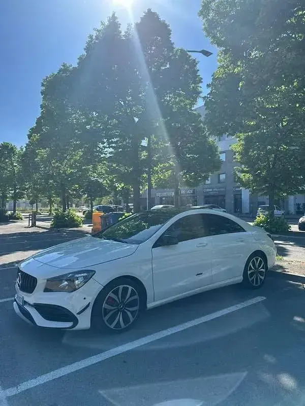 Usata Mercedes 200 156 CV (114 kW) 2017 Bianco