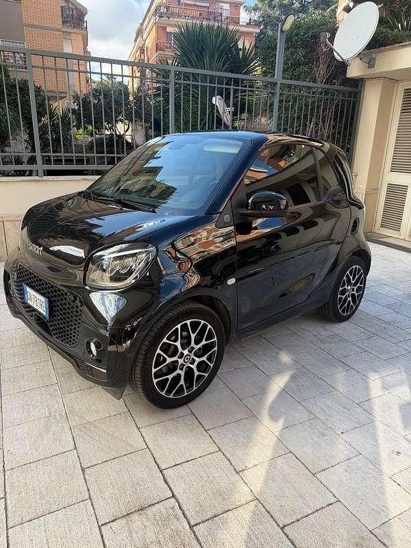 Usata Smart ForTwo Coupé Prime 22 kW (30 CV) 2023 Utilitaria