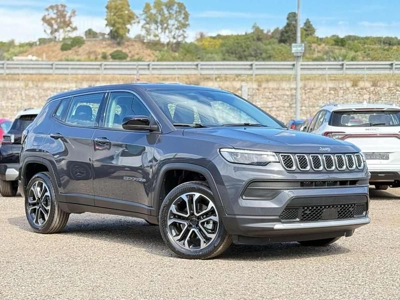 Nuova Jeep Compass Altitude 131 CV (96 kW) 2025 Grigio scuro SUV