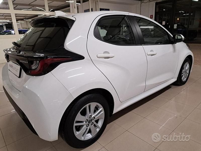 Usata Mazda 2 92 CV (67 kW) 2022 Bianco Berlina