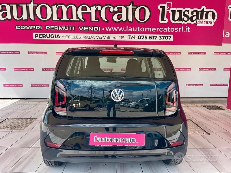 Usata VW up! Move 60 CV (44 kW) 2017 Nero Utilitaria
