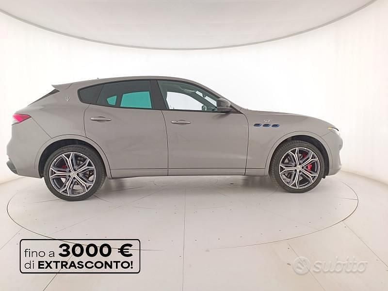 Usata Maserati Levante 330 CV (242 kW) 2021 Grigio SUV