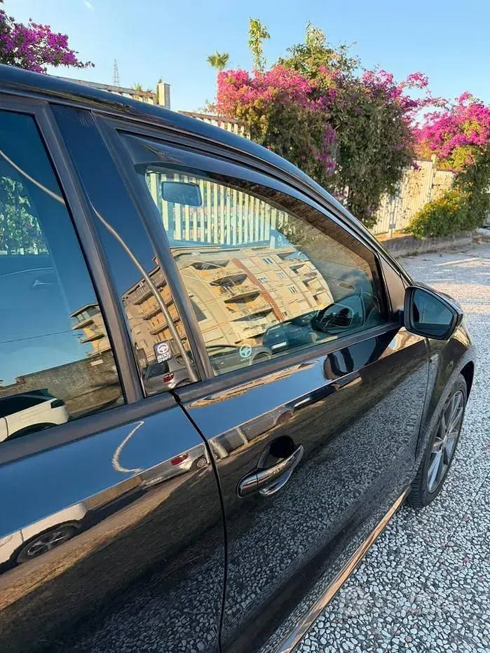 Usata VW Polo 75 CV (55 kW) 2014 Nero Utilitaria