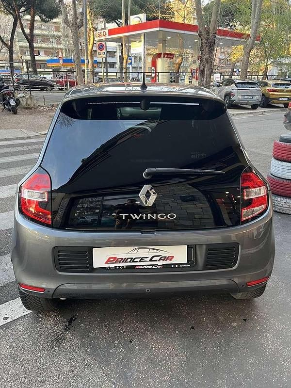 Usata Renault Twingo LIMITED 69 CV (50 kW) 2018 Other Utilitaria