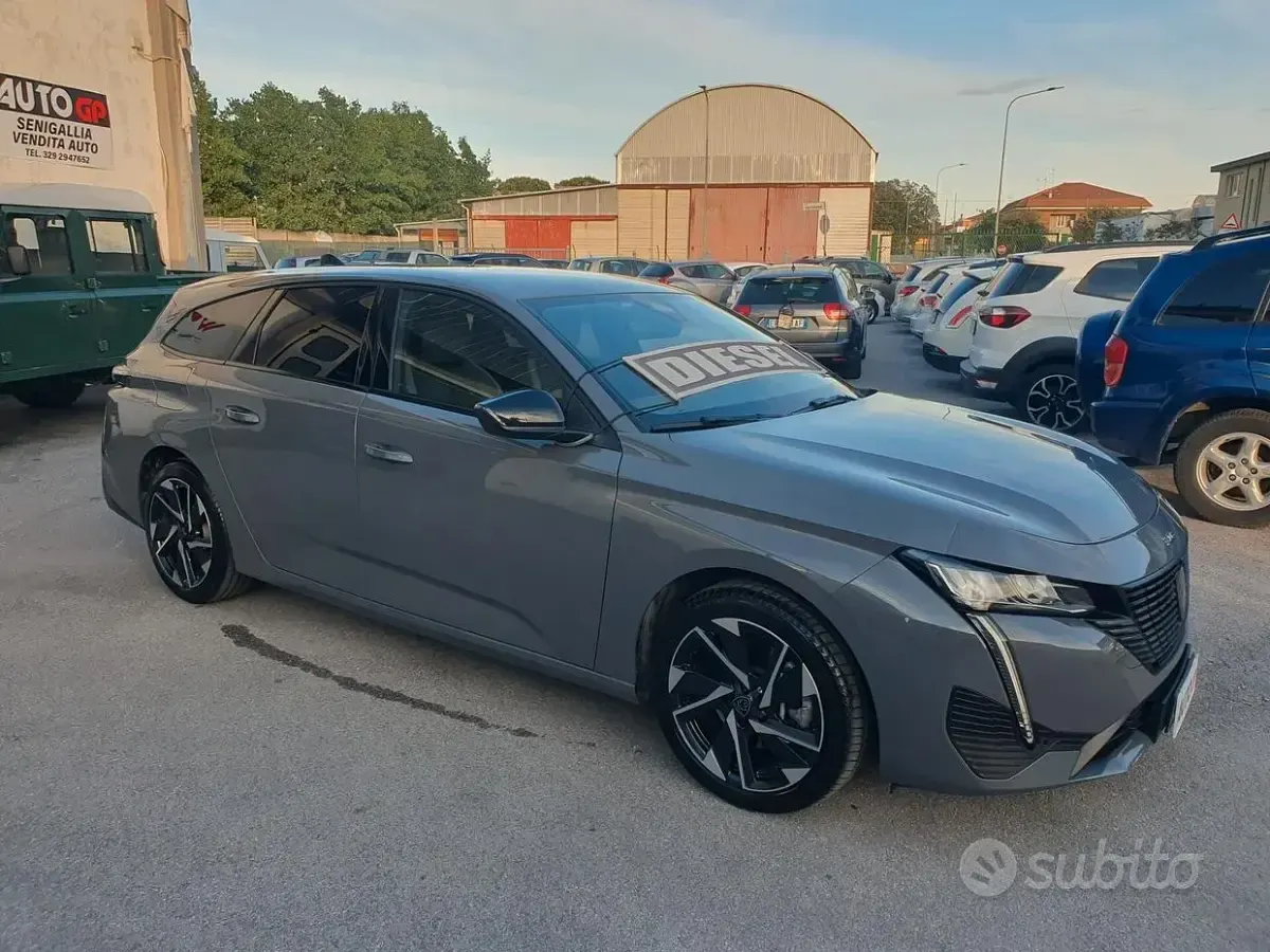 Occasion Peugeot 308 131 ch (96 kW) 2024 Gris Break