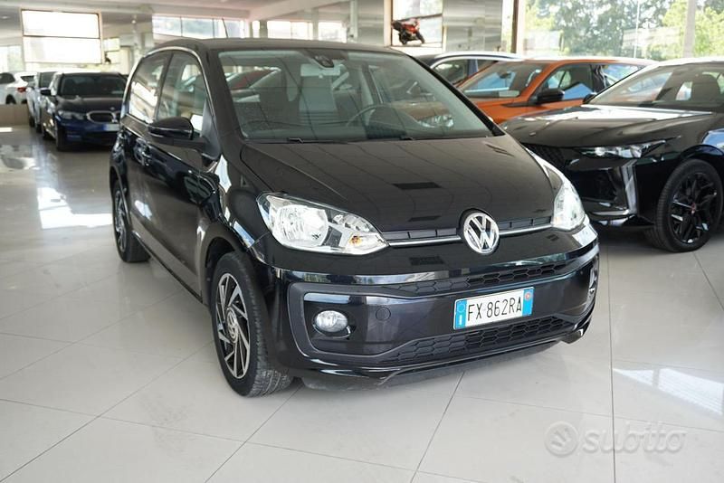 Usata VW up! move up! 60 CV (44 kW) 2019 Nero Utilitaria