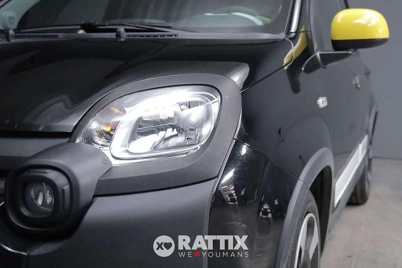 Usata Fiat Panda Cross Cross 69 CV (50 kW) 2025 Nero cinema Utilitaria