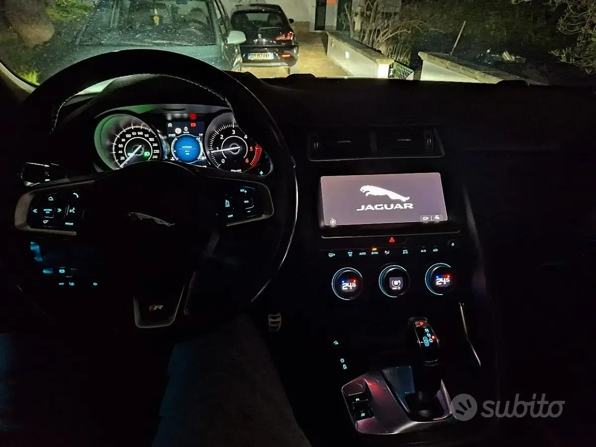Usata Jaguar E-Pace 150 CV (110 kW) 2018 SUV