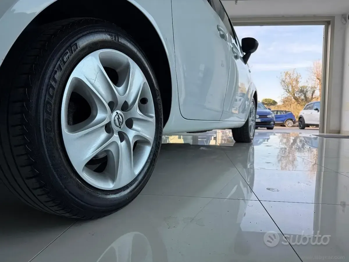 Usata Opel Meriva 120 CV (88 kW) 2015 Bianco Monovolume
