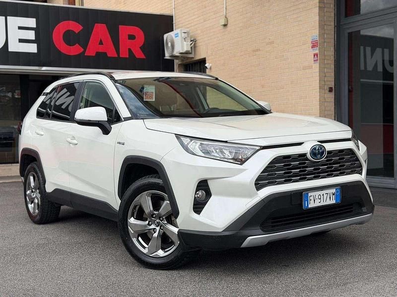 Usata Toyota RAV4 Hybrid Active 218 CV (160 kW) 2019 Bianco SUV